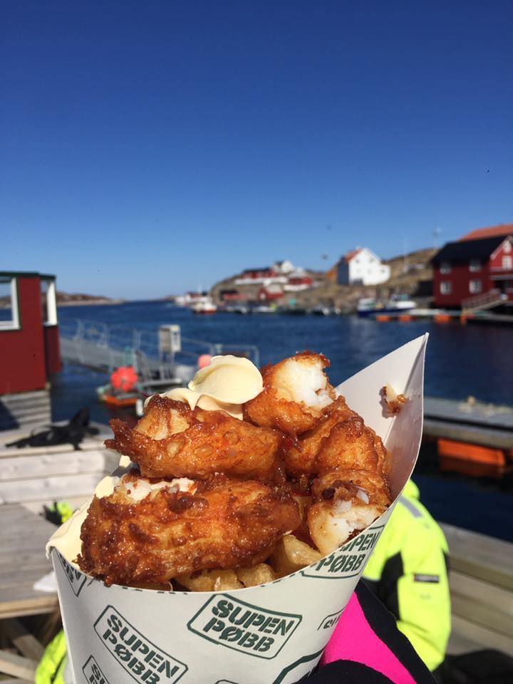 Firmatur, øyhopping, fish&chips på Supen Pub og overnatting på Bogøya